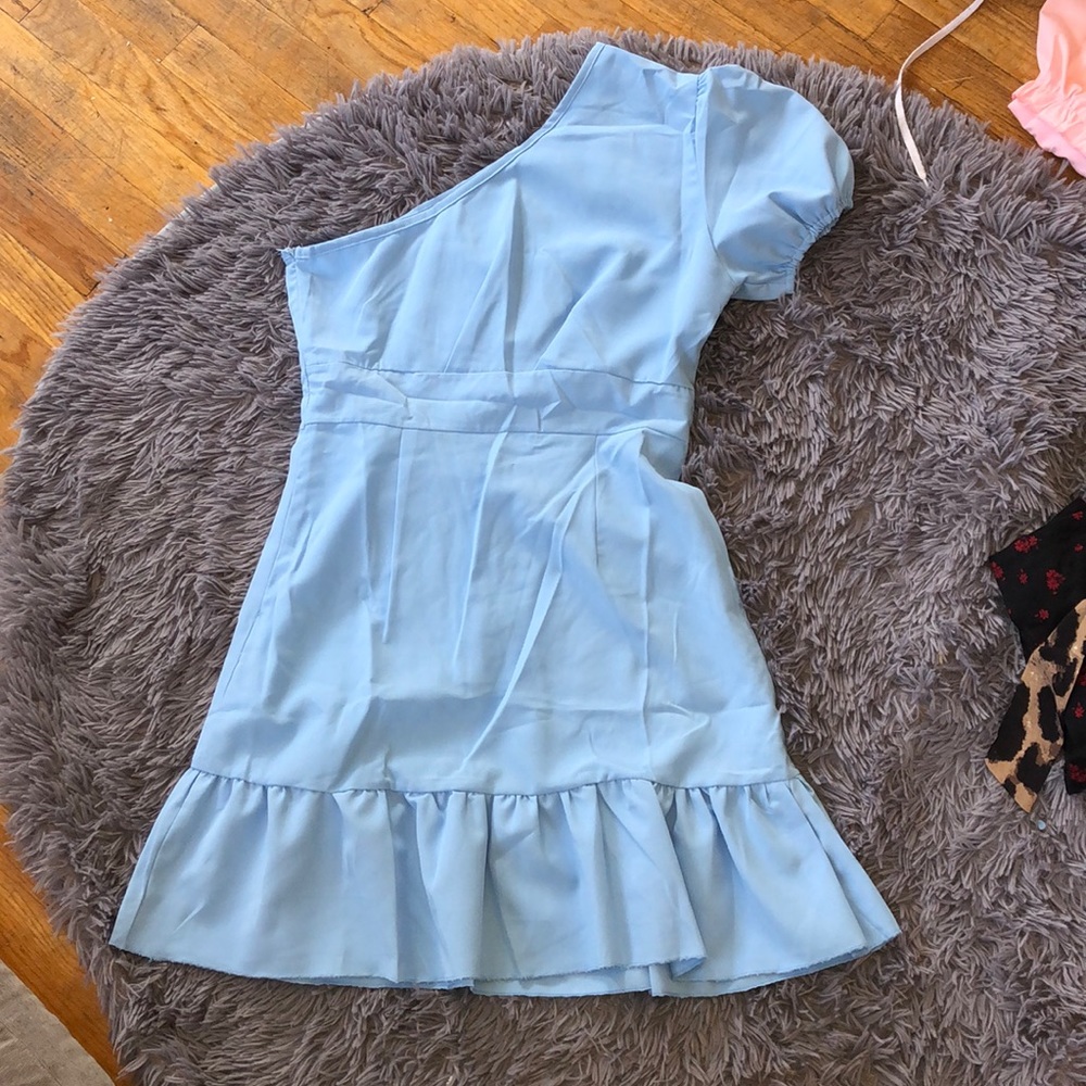 Baby blue dress